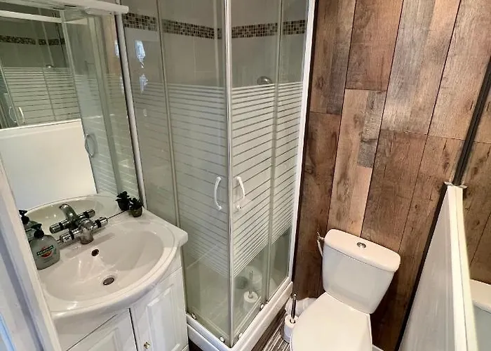 Au Coeur De Rouen, 4 Personnes, Calme & Elegant * Руан